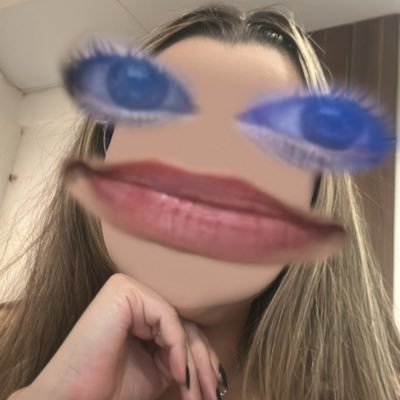 natalymarcondes's profile picture. Usando isso aqui pra falar coisas sem sentido que fazem sentido