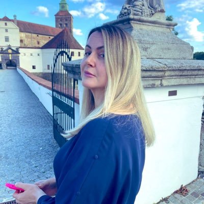 -- Peacebuilder | Journalist | Activist -- President @PCRCBIH, Editor-in-Chief @BalkanDiskurs, Fellow @Columbia @VitalVoices @HolocaustMuseum & @GroundTruth.