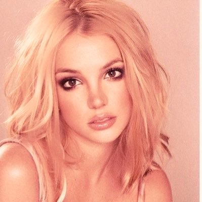 🌺☔️✨Am i too young to be this mad? Am i too old to blame my dad?✨☔️🌺 {a Sunrae} {Little Monster} {XØ} {Britney Spears} {PinkPantheress}