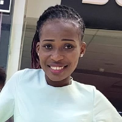 FavouredSandra's profile picture. Not Your Regular Nigerian Girl.