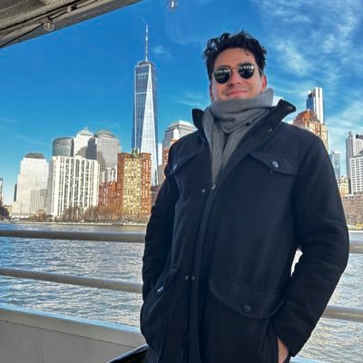 Rom_Alvarado11's profile picture. 