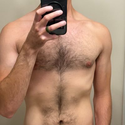18+| 30s 6’2 Calm Dom, confident energy, patient hands. Obedience praised, brats corrected. Follow if “good girl” ruins your composure.