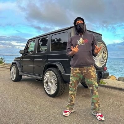 torchlord_'s profile picture. @wizardfarms1