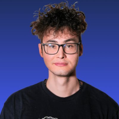 Host of the Digital Social Hour Podcast #3 Ranked Education Podcast. 200M+ Monthly Views.