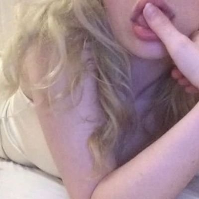 viccsltt's profile picture. nsfw 🩷 23 𓆩♡𓆪 bi