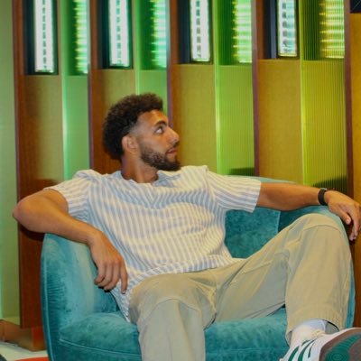 MoDeek_'s profile picture. apparently hating isn’t okay