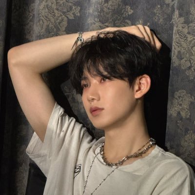 yeolatteice's profile picture. 🍒🐰🐰🐨🫧 󠁼󠁼󠁼