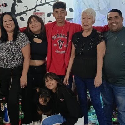 NayvelinDe79010's profile picture. 