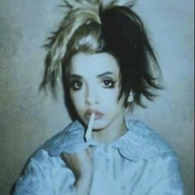 𐙚 move back and forth, like a rocking horse
they/them ♡ osdd-1b system ♡ cry baby for 5 years ♡ 17 ♡ carrd byf ♡ priv: @myshiningvip