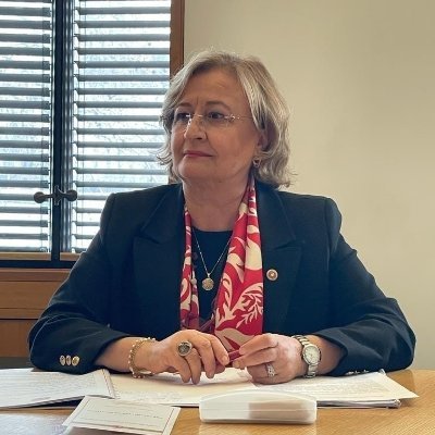 İş Bankası resmi Facebook sayfasına hoş geldiniz.