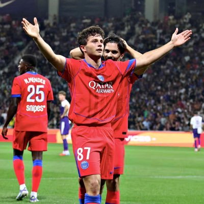 2m🦍 Chabaabou Cheikh Seydi AhmedTidjani📿🤍 Cr7🐐 Prisonnier du droit🫵😎👨⚖️ @Miss_Madrid_11