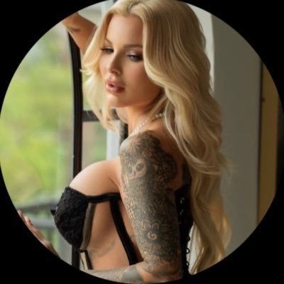 here is my only back up page come say hi 👋 😘