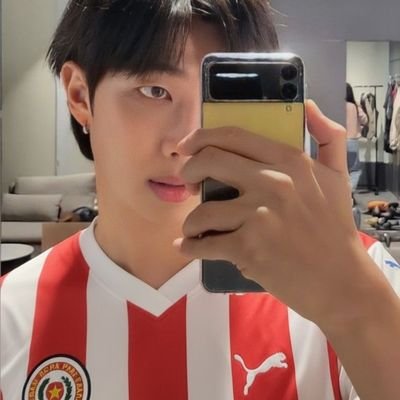 Just an archive |
No Namjooning, No Life🌱 | Tomando tereré con Chongu | Twittera promedio a medio tiempo #RUNSEOKJIN_epTOUR