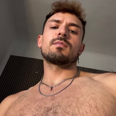 spacepiglet's profile picture. 🇺🇸 🇪🇨 she’s not only serving cunt, she is one
