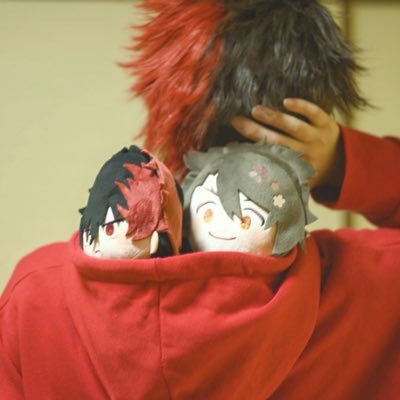 25↑ コスプレ/カメラ垢。実物は存在致しません。よく呟くのでうるさい。今は刀剣乱舞に沼っています。 猫とぬいの写真多めです。 .5、夢、腐嗜んでます😌 土佐沼に溺れてる。/コス・カメラ共に、新規予定は来年5月から