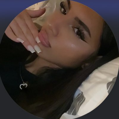 slutbnni's profile picture. everywhere , everything and everyone at once