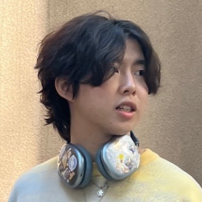 Jhuang0804's profile picture. currently @hardlaunching⋆☁︎｡| he/him
