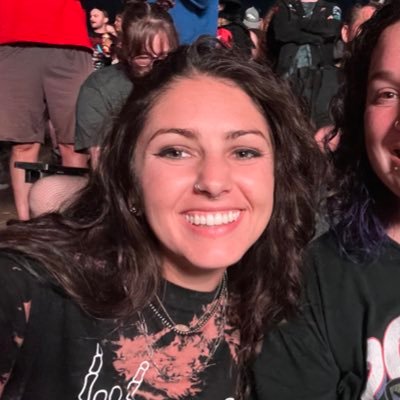 Liv • pop punk enthusiast • emo at heart• insta/snap: @livvynea •https://t.co/M28qMnpqMR