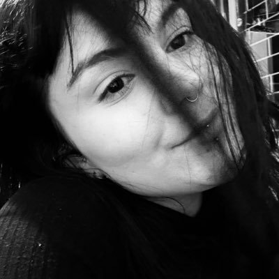 psicanalista viciada em gatinhos, café, lana del rey e no meu homem.