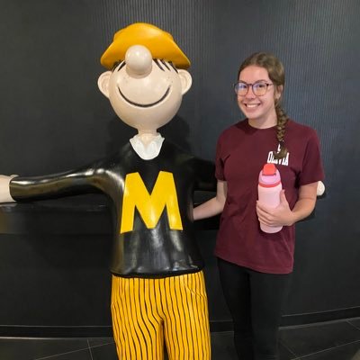 olivia_young13's profile picture. 