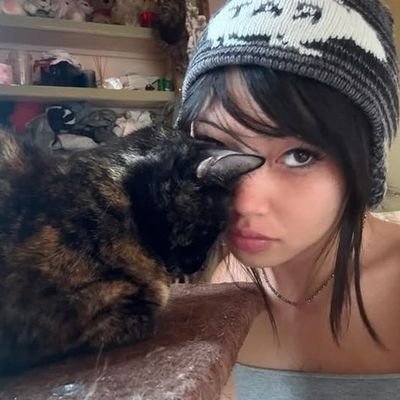 miaumiauzza's profile picture. luckiest ★.•☆