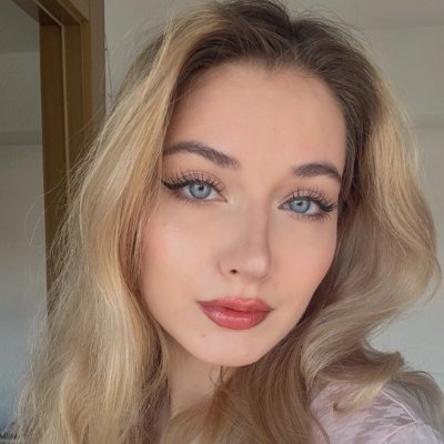 Emily1990000's profile picture. "Dream big, sparkle more ✨💖" 
"Confidently me 🌸💃"
"Sparkle in every step ✨👣"
"Wild heart, free spirit 🌺🌙"
"Living my story, one chapter at a time 📖✨"