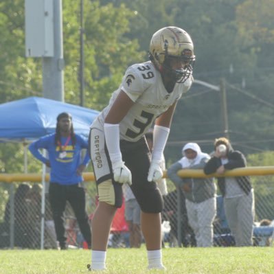c/o 2030 5,11 167 lbs New Jersey 🏈🏀📚✏️ phone: 856-812-7837 DE/WR/OLB/TE. (instagram: fearsin___)