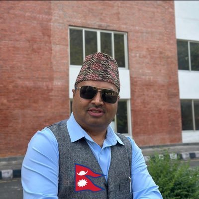Dineshsumi123's profile picture. 