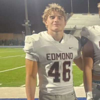 EMHS Football (OK) (2 sport athlete). freshman 2029 POS- (LB) (WR) (RB) #5 6’0 185 email: Morganlesch910@gmail.com