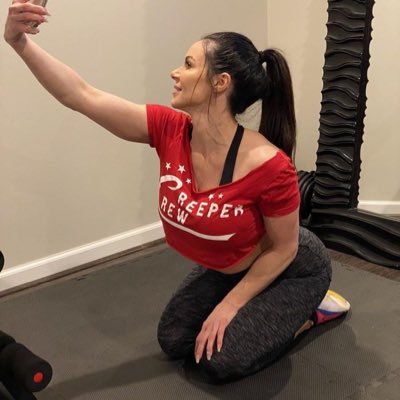Sandrakira0's profile picture. music🎶💕