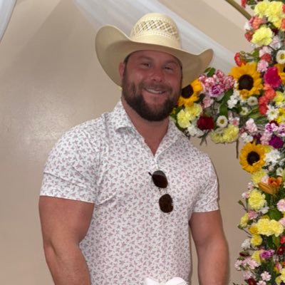 JohnLandreth91's profile picture. 💼 Landco Transportation | 💼 Floors Up |📍Fort Worth I 🐗 Arkansas Razorbacks