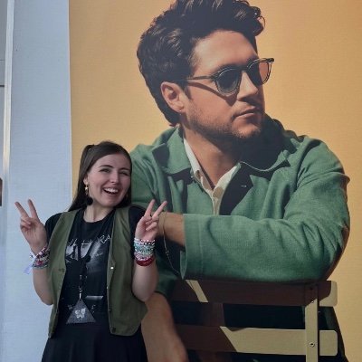 26 TSLOT Shows🎫 RIP Liam💔 Met 5/5❯ ❯ ❯ ❯ ”You have, like, the biggest smile of all time!” “Love you, Sam!”- Niall😄That 1D, Niall & Phineas and Ferb Fan🩵🫧🪩