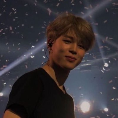 🪐 ·˚ saturno guardou seus anéis até que pudesse encontrar sua verdadeira alma gêmea ˚· 💌 @vigiovana