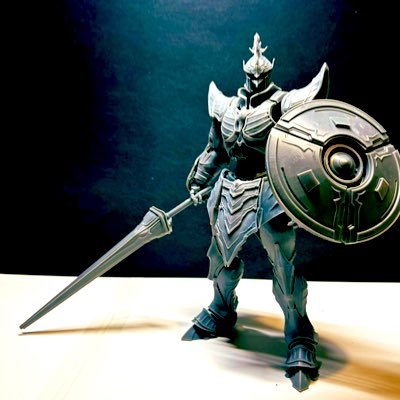 フィギュア・玩具メーカー勤務の人 /zbrush /mars pro3/procreate /アナログとデジタル両方でメカ・仏像・クリーチャーなどを作ります