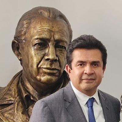 Director General de la Escuela de Administración Pública de la Ciudad de México.