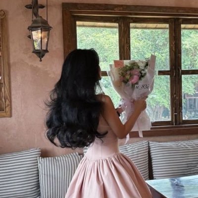 8uug_'s profile picture. أعيش بخفة أتعلم وأزهر كل يوم .