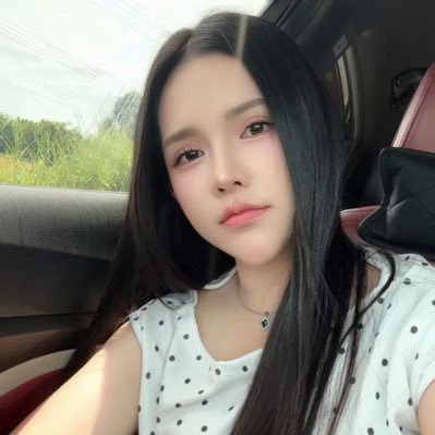 Jeasminmn's profile picture. 