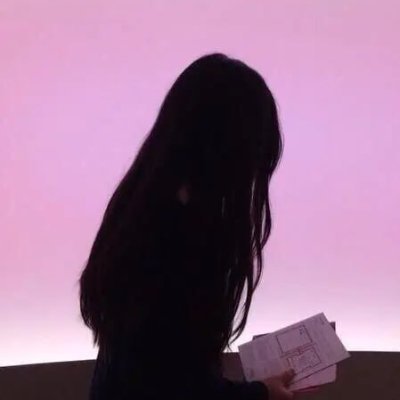 Leonidcsiguez's profile picture. Life is spectacular. Forget the dark things. Take a drink and let time wash them away to where ever time washes away to.