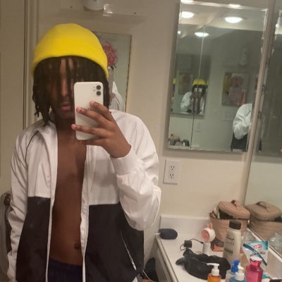 ~ Chapter 26 📕~ Living Life Like I Know How To 🙏🏽 ~ Discord: Imblack44 📱~ PRIV: @IGotHaters26 🍇