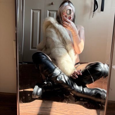 I’m here seeking for a submissive slave to train and make the happiest person on earth, #Humiliation,#Cuckokd,#Paypig, #Finsub Sissy, #Feet,