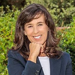 ResiAdvisoryPT's profile picture. Founder of Residential Advisory Portugal | Professional career focused on business relations. I leverage my team and my network to provide real estate services.