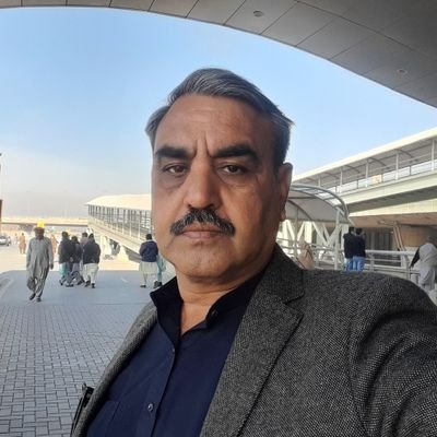 کیوں زیاں کار بنوں, سُود فراموش رہوں- فِکرِ فردا نہ کروں, محوِ غمِ دوش رہوں- نالے بُلبل کے سُنوں, اورہَمہ تن گوش رہوں-