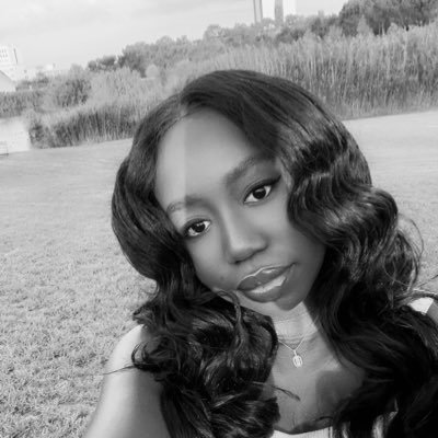 buy good food from @veescravings. beautiful LLM holder x lawyer. everyday chef 🧑🏾🍳