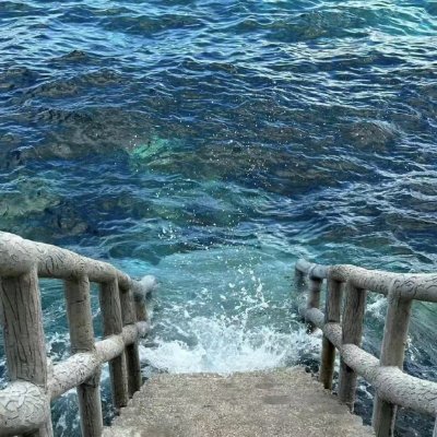 mapica_y's profile picture. cukup tau diri