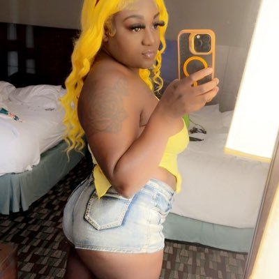 26 👑 the biggest Leo there is 🤣🤭 ♥️ Sc : Bigclarry24