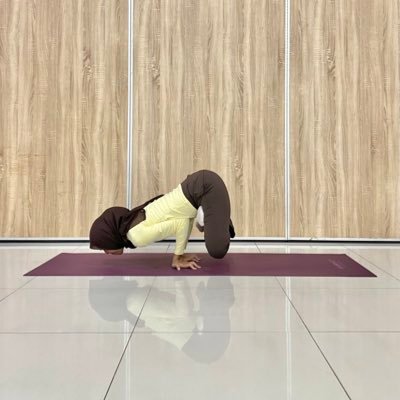 isfj, gasuka kopi tapi suka makan, hujan, dan yoga 🥣🧃👀🌧️🧘🏻♀️🍃💗