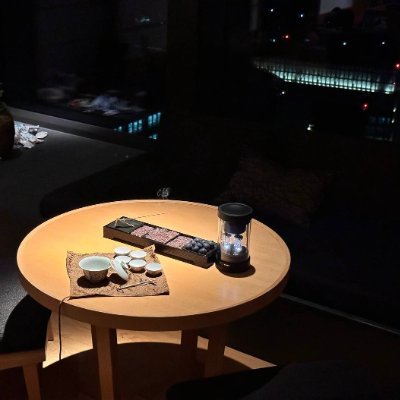 xduqv98556878's profile picture. 古い傷も時が経てば、静かな強さに変わる。