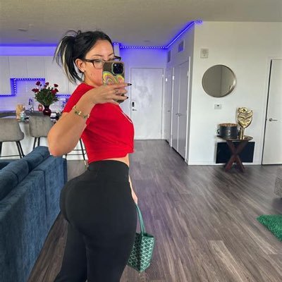 daily nsfw 🔞 clips • not my content • dm open for paid promo