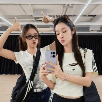 rachanaree07's profile picture. #NamtanFilm
#Lunar