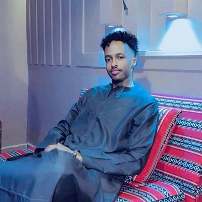 therealzupeirr's profile picture. New Account